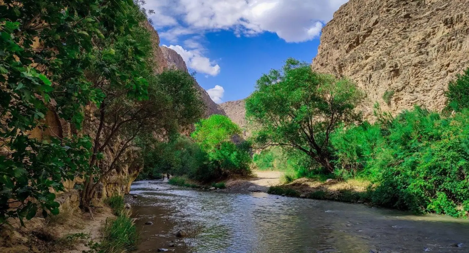 تور رودخانه و دره درونگر (درگز)