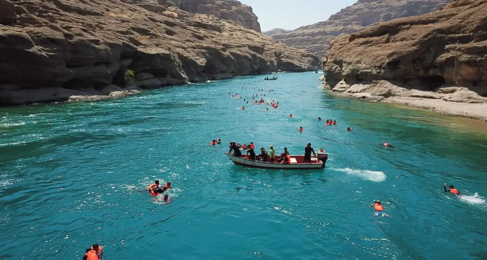 تفریحات آبی چالکندی دزفول