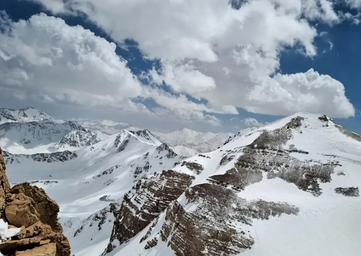 کمپینگ و صعود الیمستان