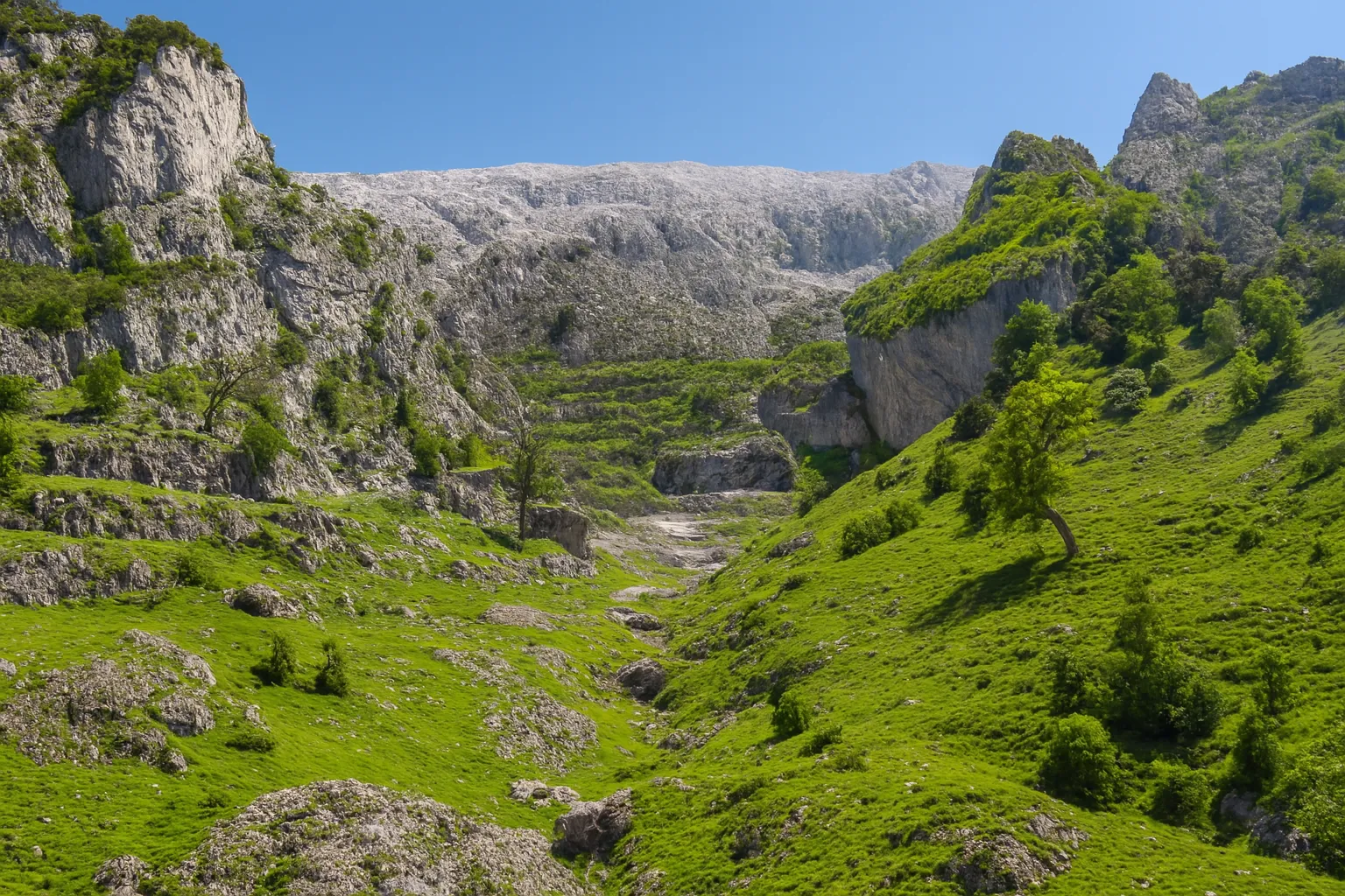 صعود به قله خرونر