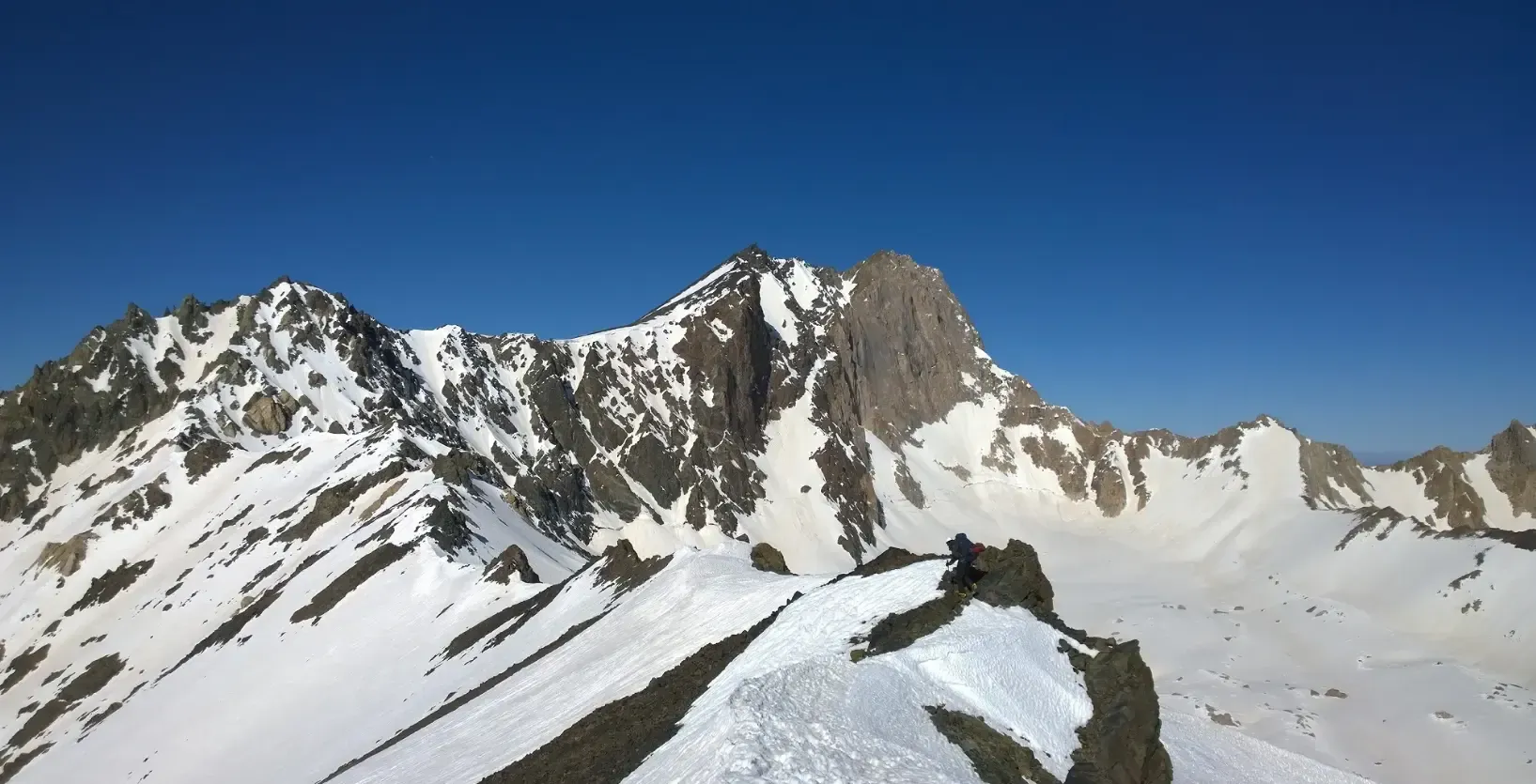 صعود به قله الوات